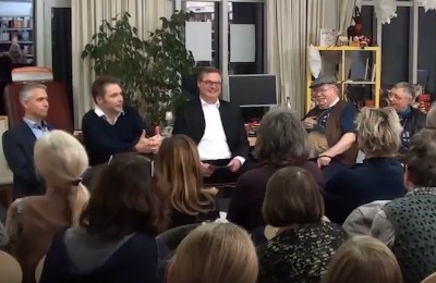 Lutz Kreutzer moderiert Talkrunde mit Bestsellerautoren