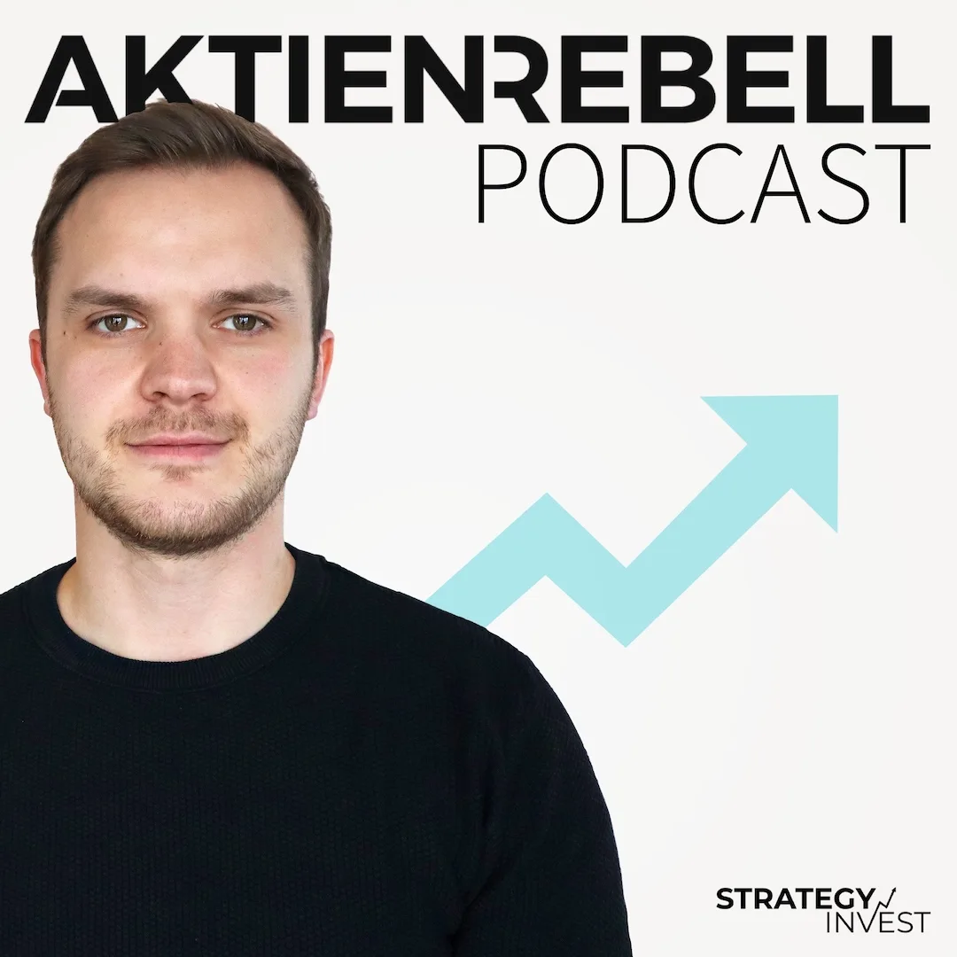 Podcast-Cover Aktienrebell Podcast mit Porträt von Jannes Lorenzen und türkisem Aufwärtspfeil-Logo