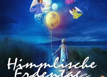 Person mit Ballons über Wasser unter Sternen, Schriftzug "Himmlische Erbschaften"