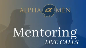 Hero-Banner Alphamen Mentoring Live Calls mit Logo, zwei Männersilhouetten und Farbverlauf von Beige zu Blau