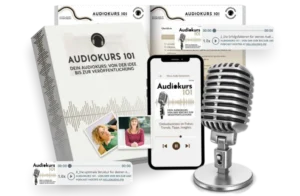 Bild verschiedener Lehrmaterialien mit dem Titel „Audiokurs 101“. Das Set enthält ein Buch, ein Smartphone mit Hörbuchinhalten, ein Vintage-Mikrofon und einen Ohrhörer. Die Materialien sind auf Deutsch und decken Themen von der Ideenfindung bis zur Veröffentlichung ab.
