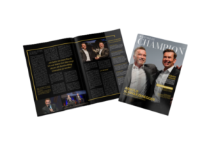 Business Champion Magazin Print-Ausgabe mit offener Broschüre und Cover