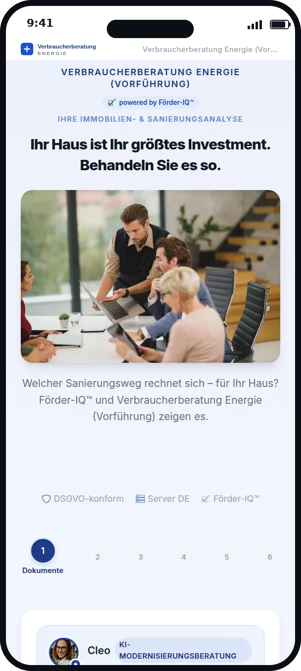 Mobile App-Startseite des Sanierungschecks unter der Marke einer Verbraucherberatung mit blauer Leitfarbe