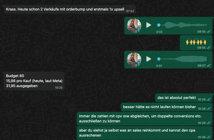 WhatsApp-Nachrichtenaustausch mit Verkaufsergebnissen, Budgetdaten und Sprachnachrichten von Kursnutzern