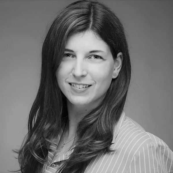 Eva Schoofs, Autorin von DIE GRENZE ZWISCHEN THERAPIE UND COACHING