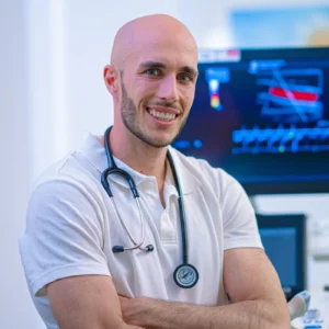 Dr. Lucas Halbmayer