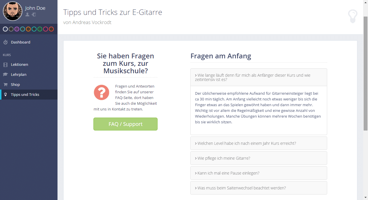Screenshot: Tipps und Tricks Seite mit FAQ-Bereich, Fragen zu Kurslänge, Gitarrenpflege und Pausen
