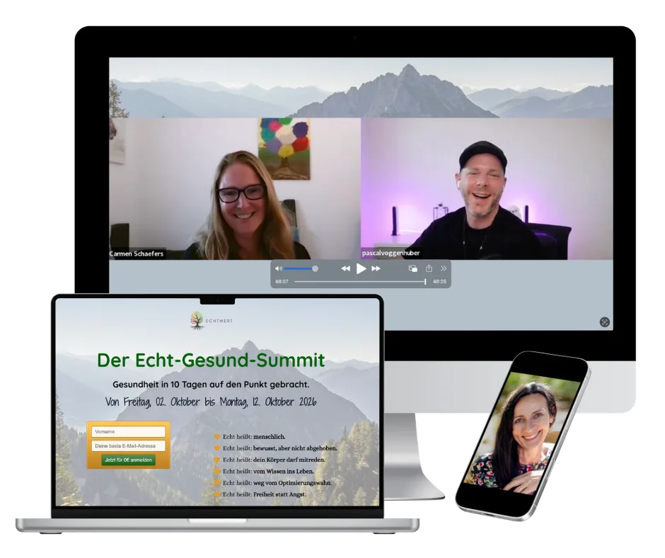 Echt-Gesund-Kongresspaket – Videokurs zu ganzheitl. Gesundheit 1 Mockup Echt-Gesund-Summit Oktober 2026, Monitor mit Videokonferenz, Laptop mit Anmeldeformular, Smartphone mit Teilnehmerin