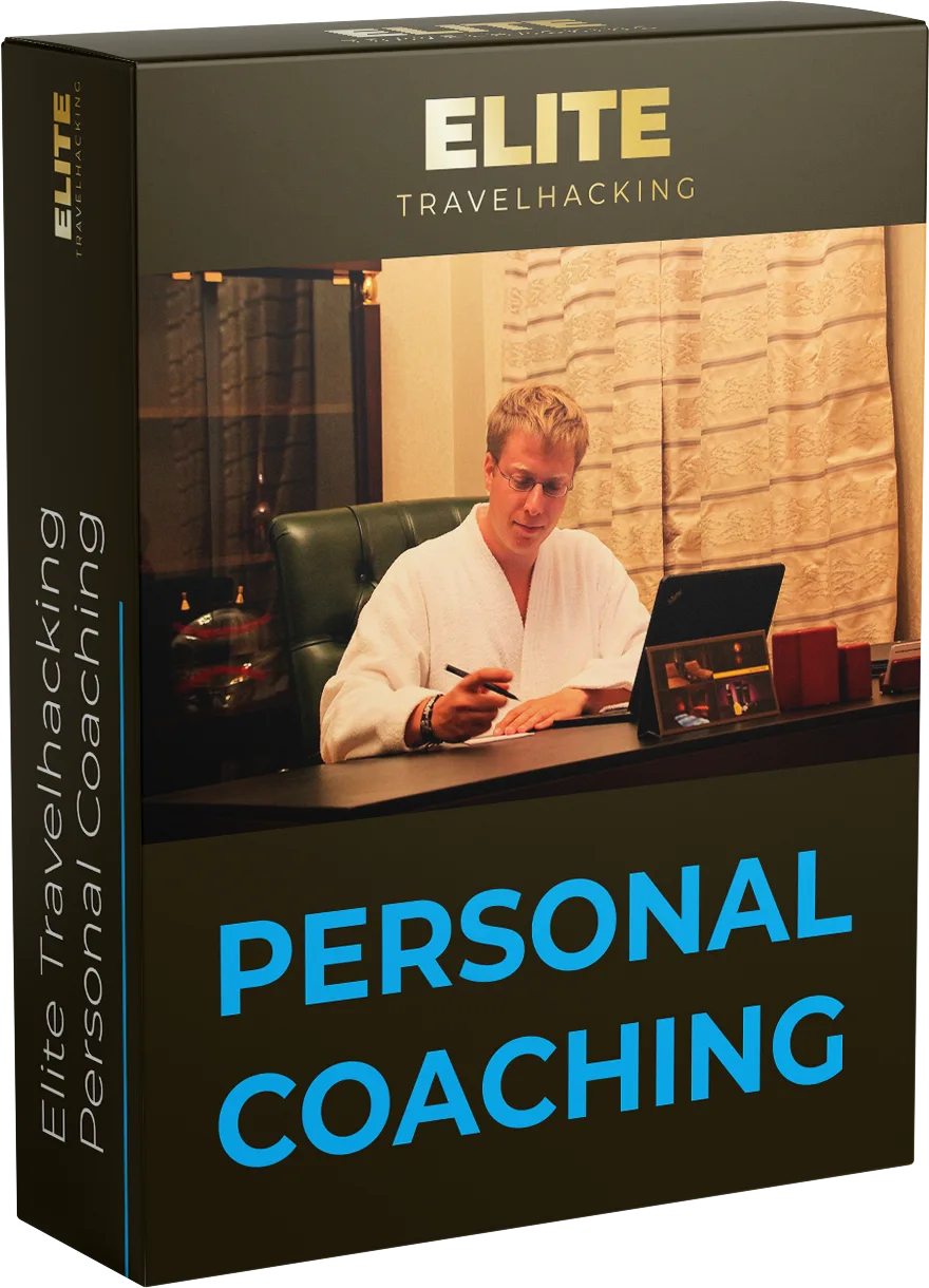 Elite Travelhacking Personal Coaching Produktbox mit Mann am Schreibtisch