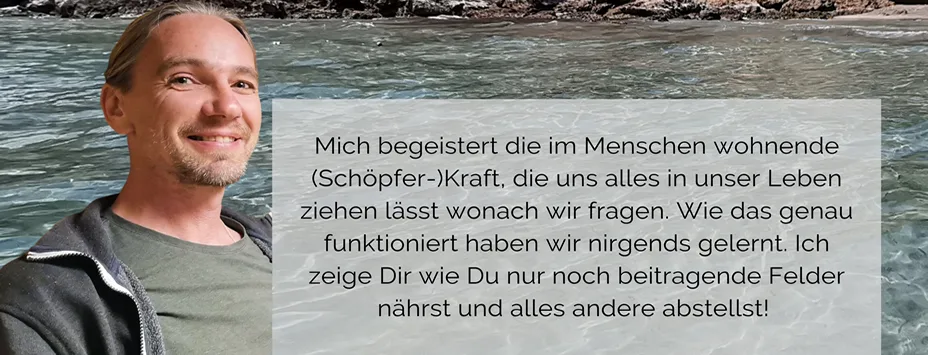 Kundenstimme mit Portrait eines Mannes am Strand und Testimonial-Text über die Creator-Kraft