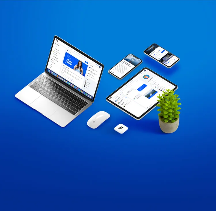 Flenski auf Laptop, iPhones und iPad mit Pflanze vor blauem Hintergrund