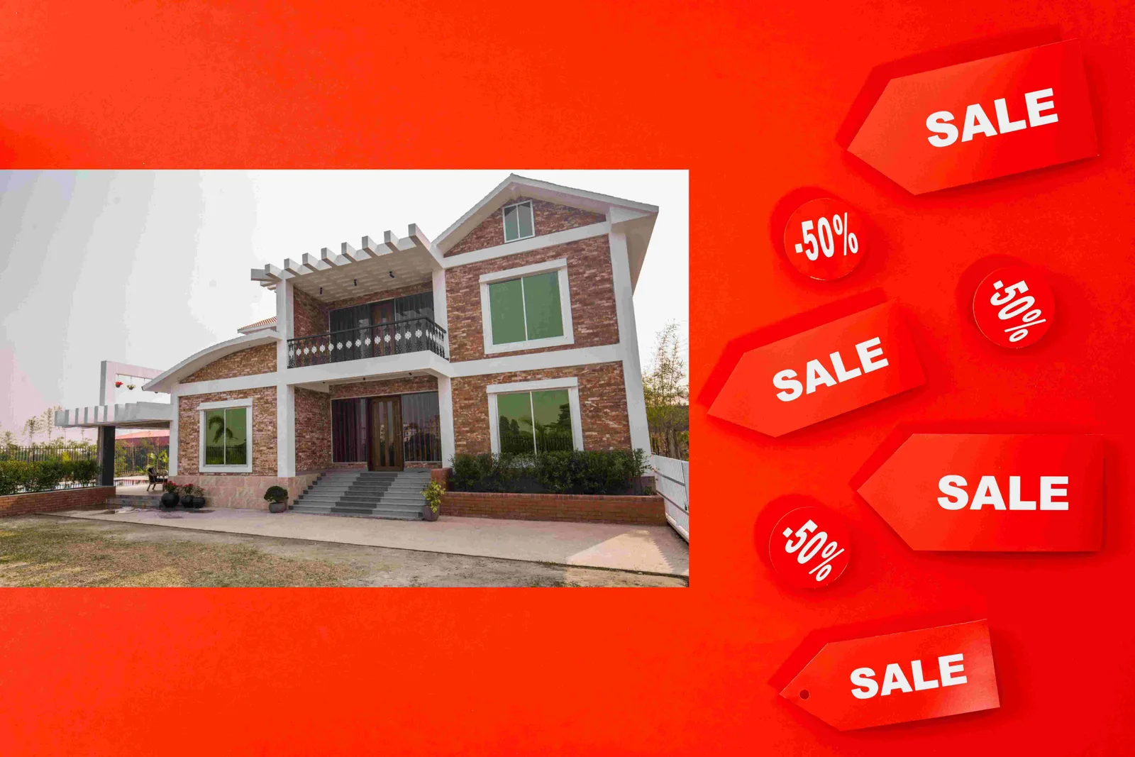 Rotes Haus mit weißem Dach auf roten Hintergrund mit SALE-Schildern und Rabatten, symbolisiert Preisverkauf