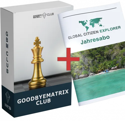 Produktpaket GCE + GBM Club mit goldener Schachfigur, Box und Global Citizen Explorer Jahresabo Magazin