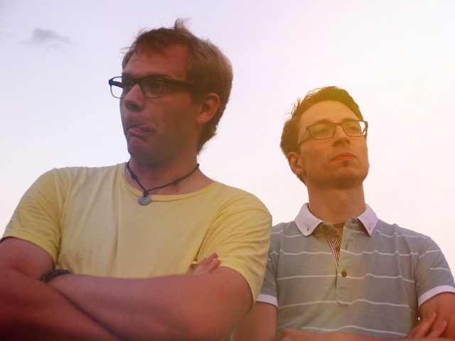 Gewohnt gut – E-Mail-Kurs für neue Gewohnheiten 6 Stefan Seidner-Britting und Podcast-Partner