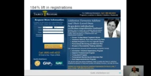 Mann mit Brille vor Talbott Recovery Webseite mit Registrierungsformular und 184% Lift
