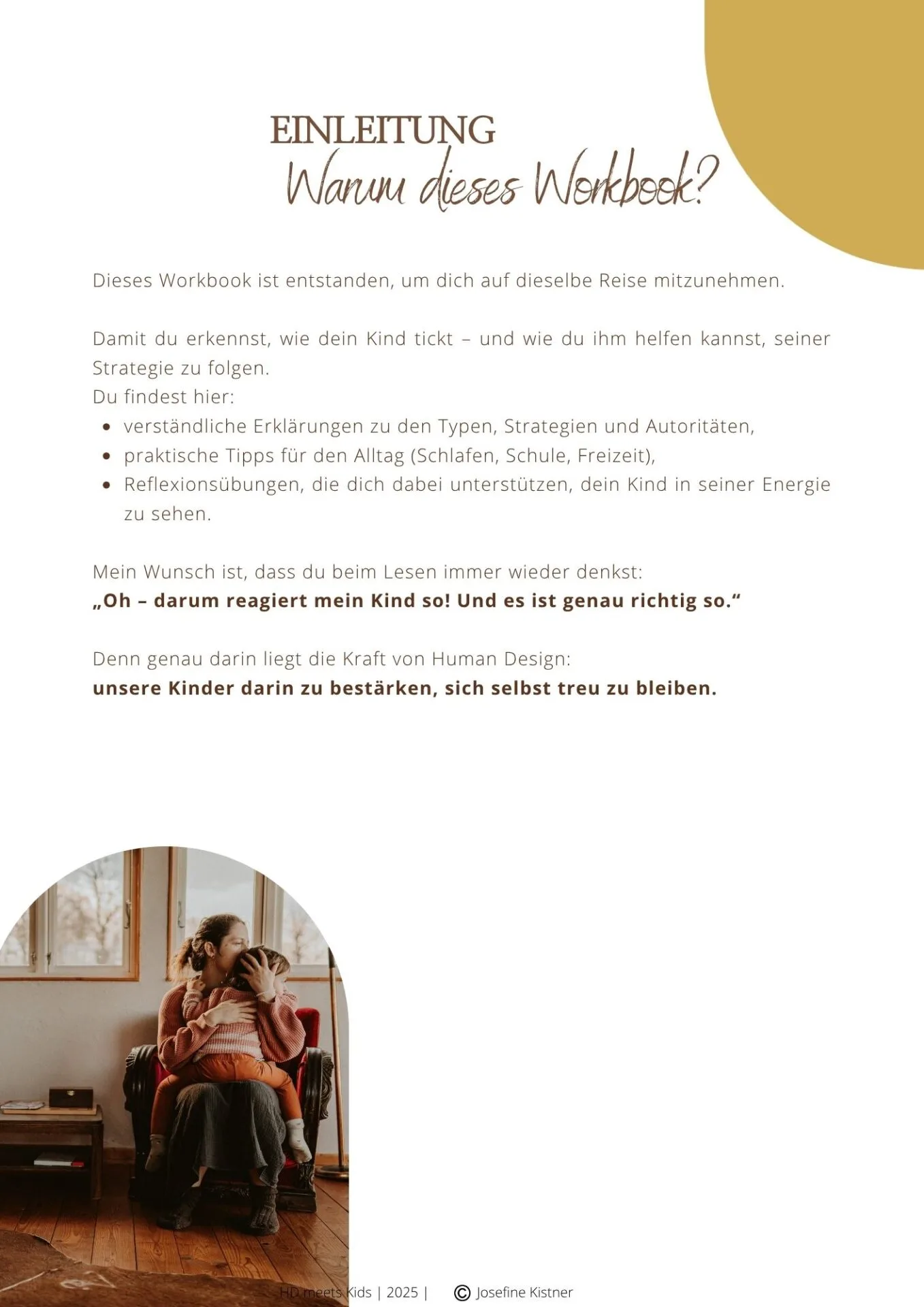 Zweite Einleitungsseite mit Goldenem Kreis, Beschreibung des Workbooks und Familie auf Sofa