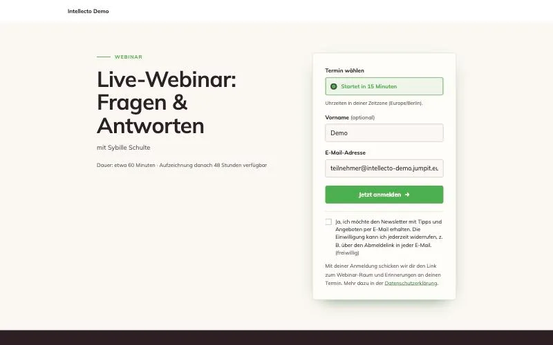 Webinar-Anmeldeformular mit Termininformation, Eingabefeldern und grünem Anmeldebutton
