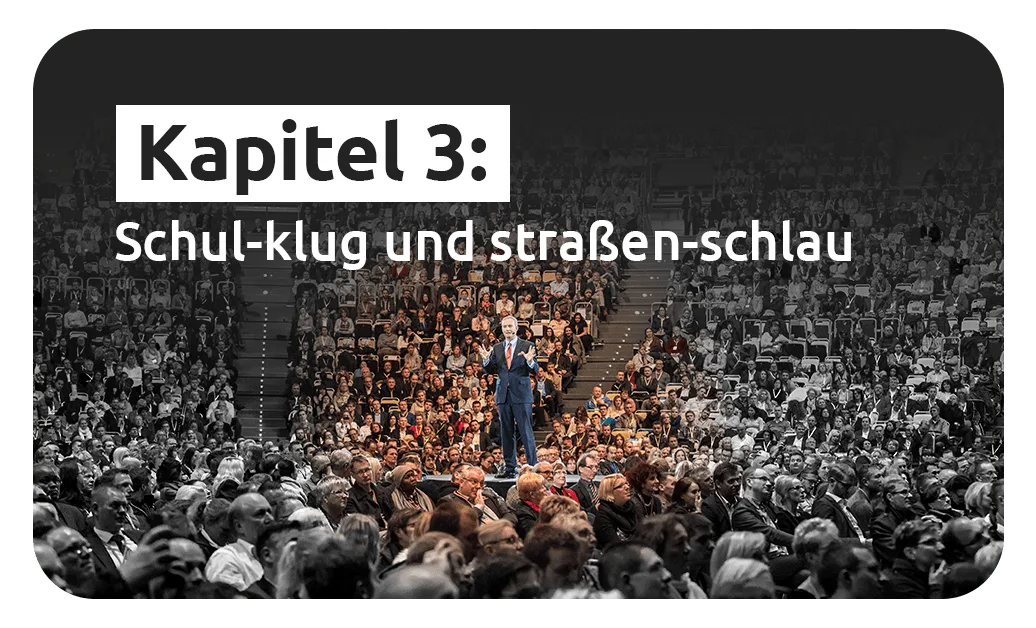 Kapitel 3 Übersicht mit Bodo Schäfer auf einer Bühne vor Publikum