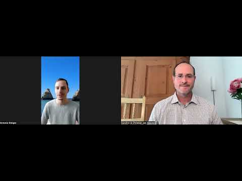 Körperaufrichtung – Energie-Coaching per Zoom 8 Videostandbild einer Familie-Sitzung zum Coaching-Produkt Körperaufrichtung mit zwei Teilnehmern in Split-Screen-Ansicht