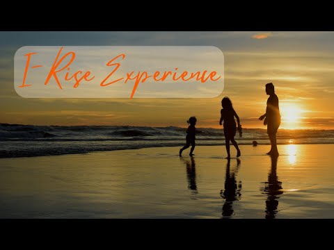 Körperaufrichtung – Energie-Coaching per Zoom 11 Videostandbild Familie am Strand bei Sonnenuntergang mit I-Rise-Experience Text