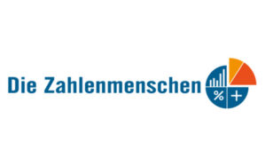 Logo Die Zahlenmenschen mit blauem Text und Kreisdiagramm-Symbol in Orange und Blau