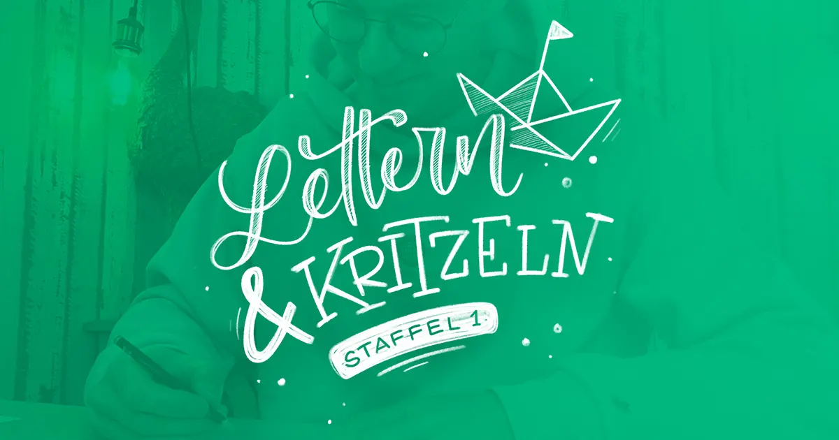 Lettern und Kritzeln Staffel 1 Kurscover mit grünem Hintergrund, weißer Schrift und Papierschiff-Illustration
