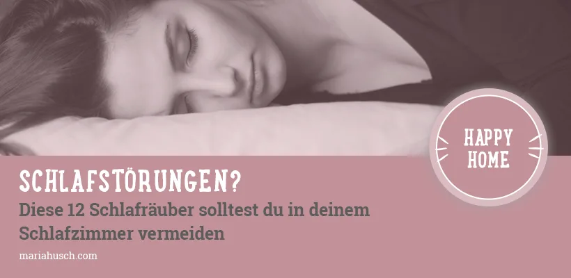 Schlafzimmer mit verschiedenen Schlafräubern wie Lärm und Unordnung