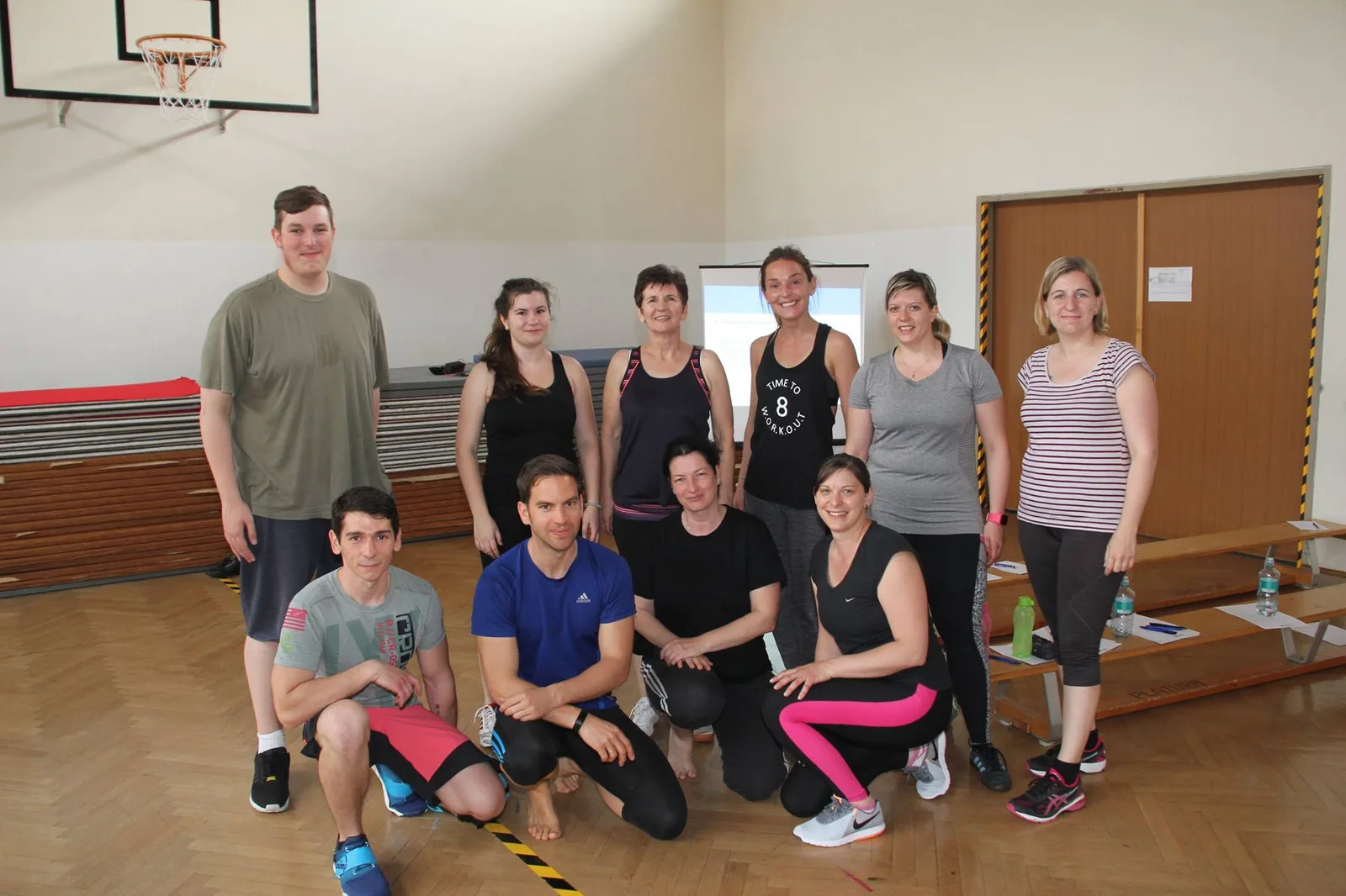 Gruppe von Workshopteilnehmern nach Bodyweight Training Workshop in Mörbisch