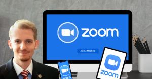 Christoph Neuwirth mit Zoom-Logo auf Monitor und Mobilgeräten