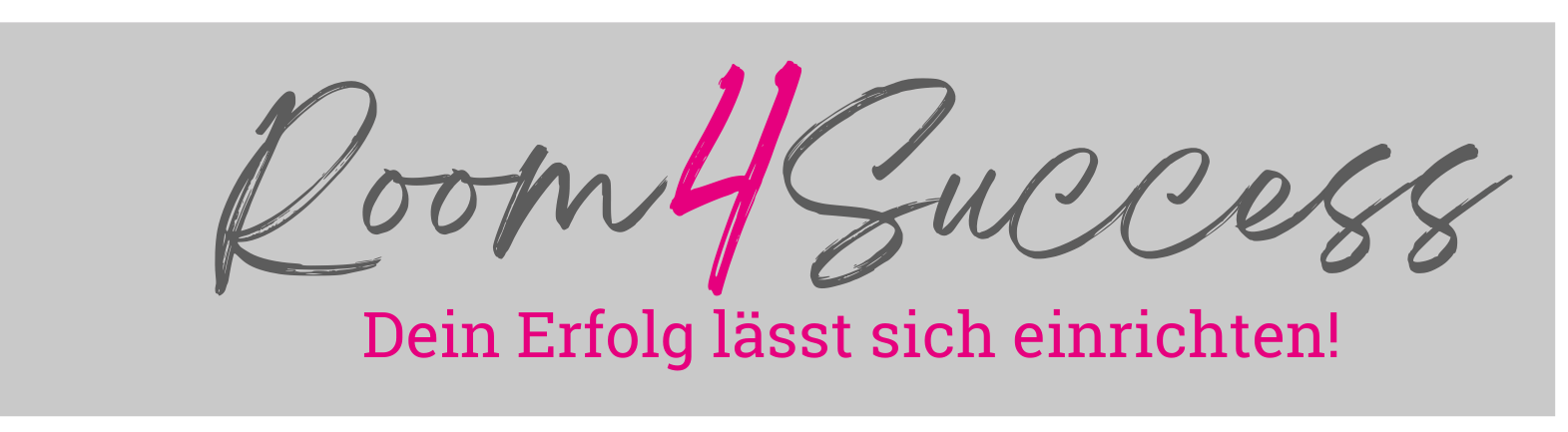 Logo und Tagline Room4Success auf grauem Hintergrund, minimalistisches Design