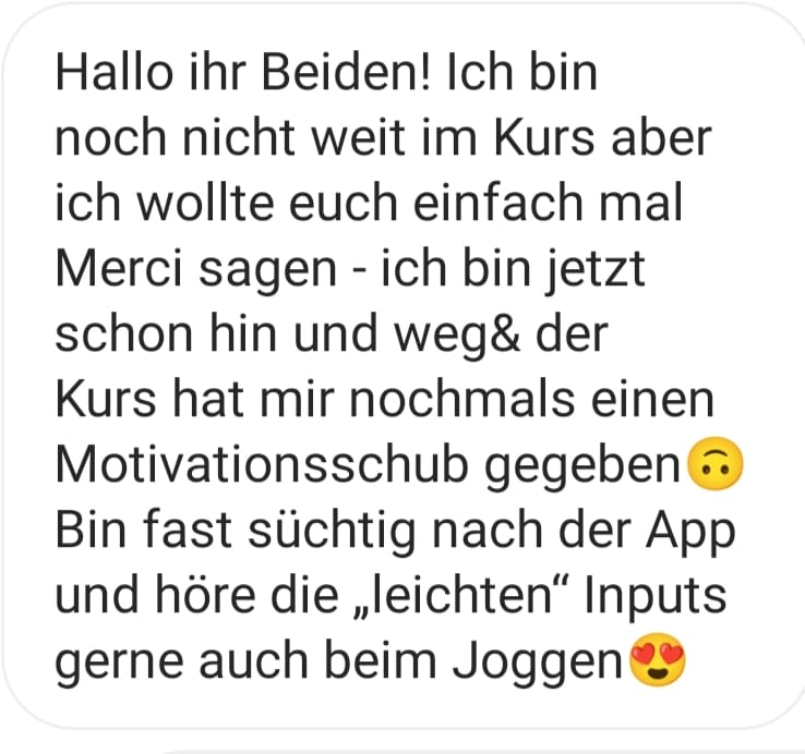 Längere Kundenstimme in Textblase mit positiver Kurserfahrung