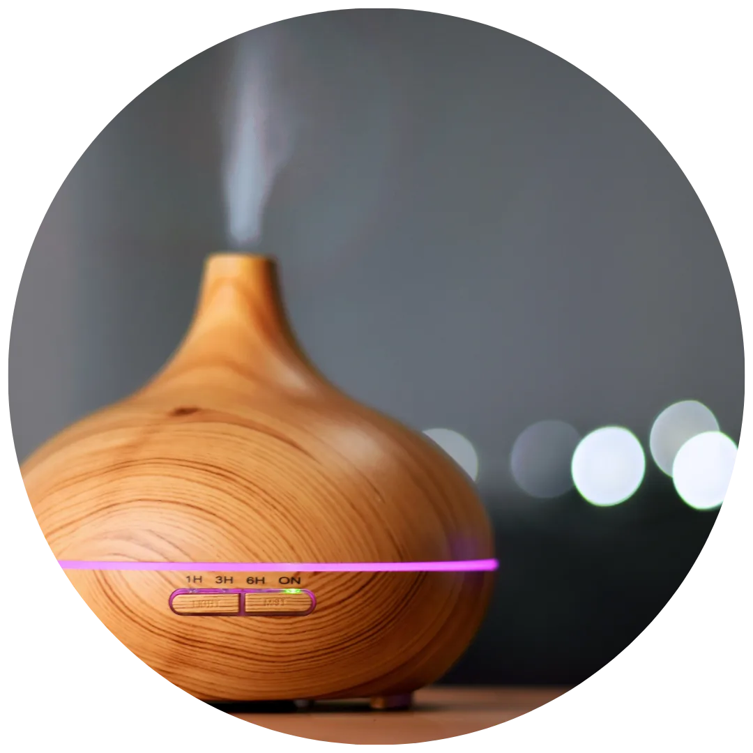Selbstlernkurs Aromapraktiker*in von Manuela Hafner-Weber 4 Holzerner Aromadiffuser mit Dampf und LED-Display, Timer-Einstellungen