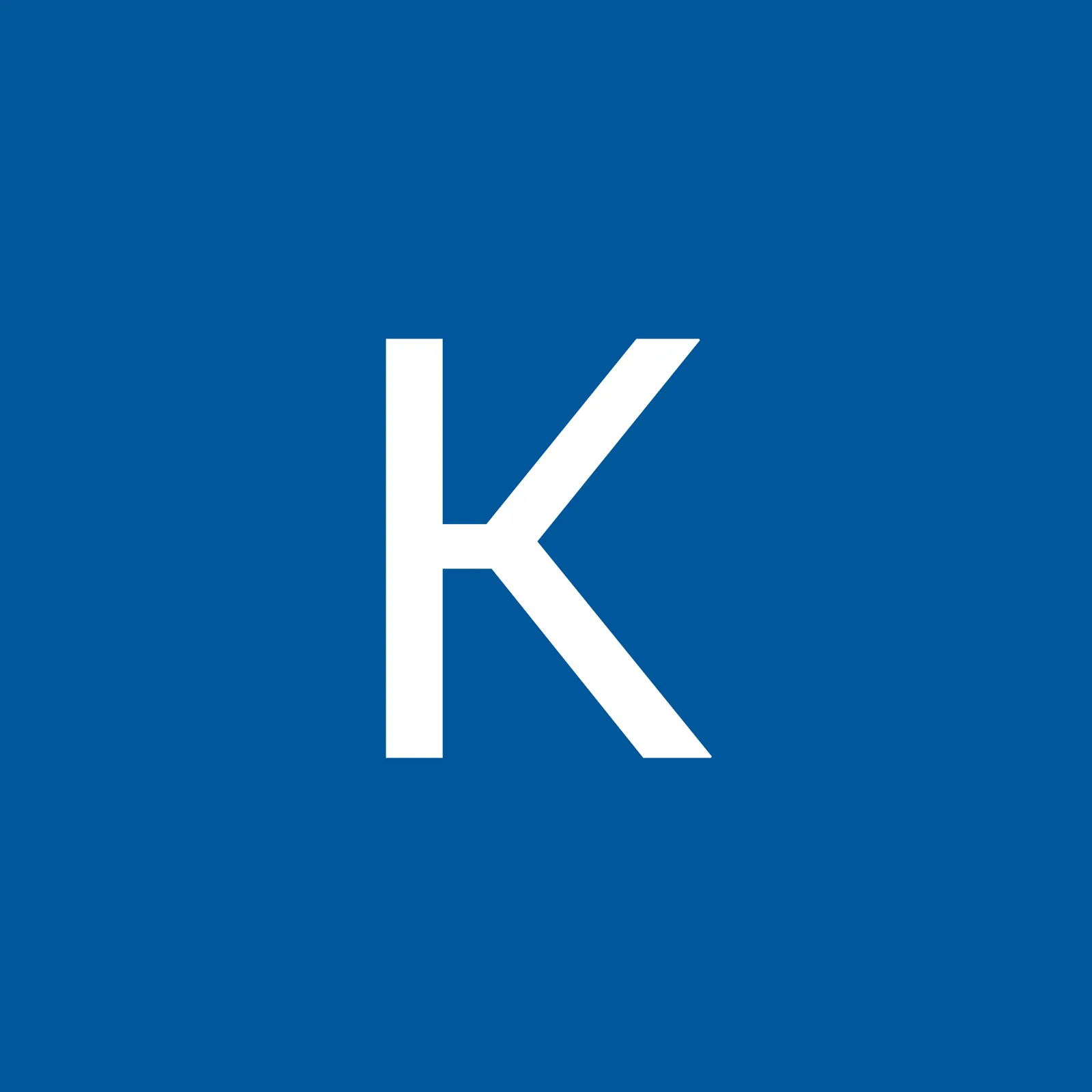 Kerstin Flemming, weißes K-Logo auf blauem Hintergrund