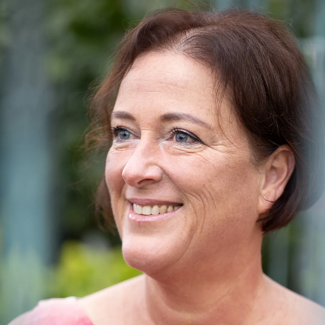 Barbara Tausch im Porträt – Mentorin für die persönliche Duftsignatur und ganzheitliche Aromapflege bei DUFTGENUSS