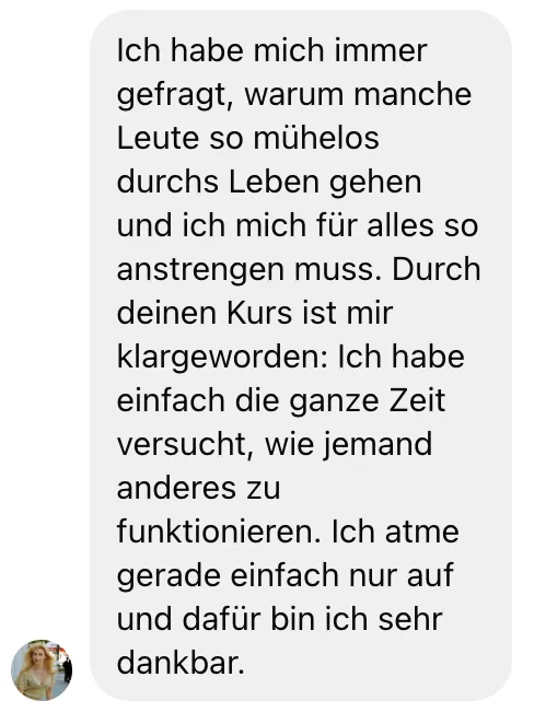Kundenstimme: Frau berichtet von Erkenntnis über Lebenssinn durch den Kurs