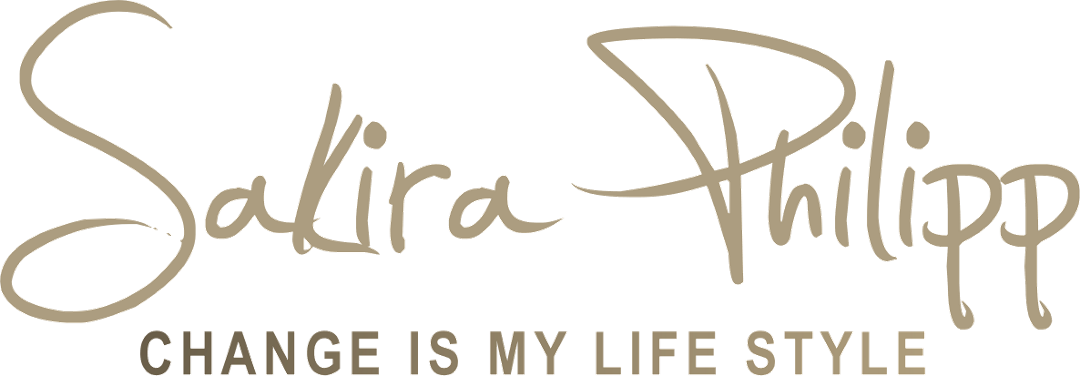 Handschriftliches Logo mit Namen Sakira Philipp und Claim Change is my Life Style