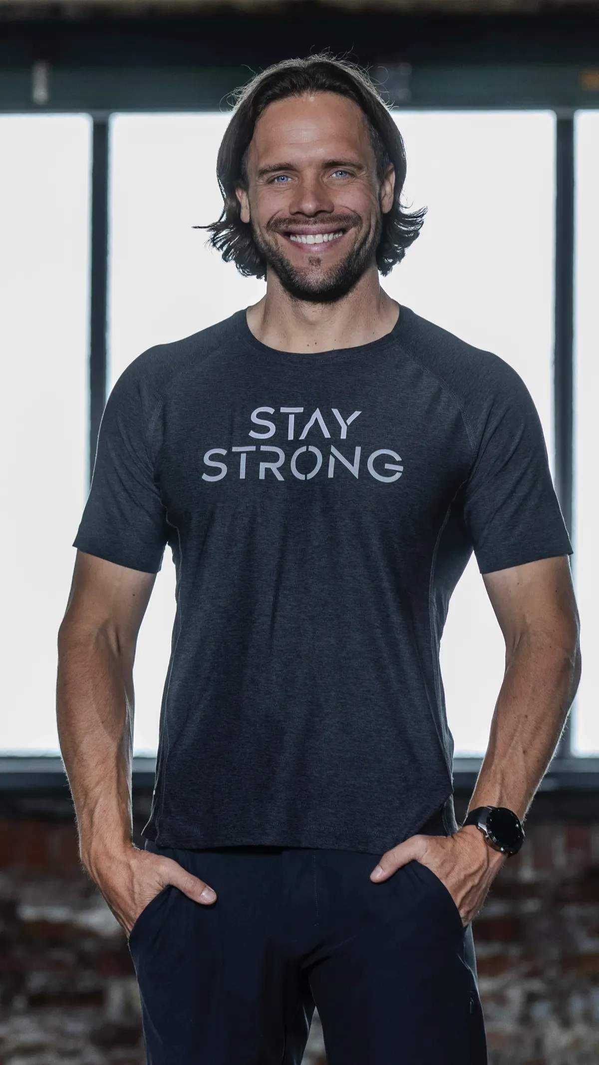Produktmockup Strong Habits Videokurs von Timo Gudrich