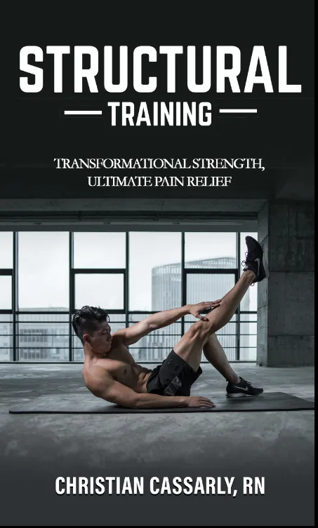 Structural Training Program Cover mit Mann beim Bauchmuskeltraining vor Stadtkulisse
