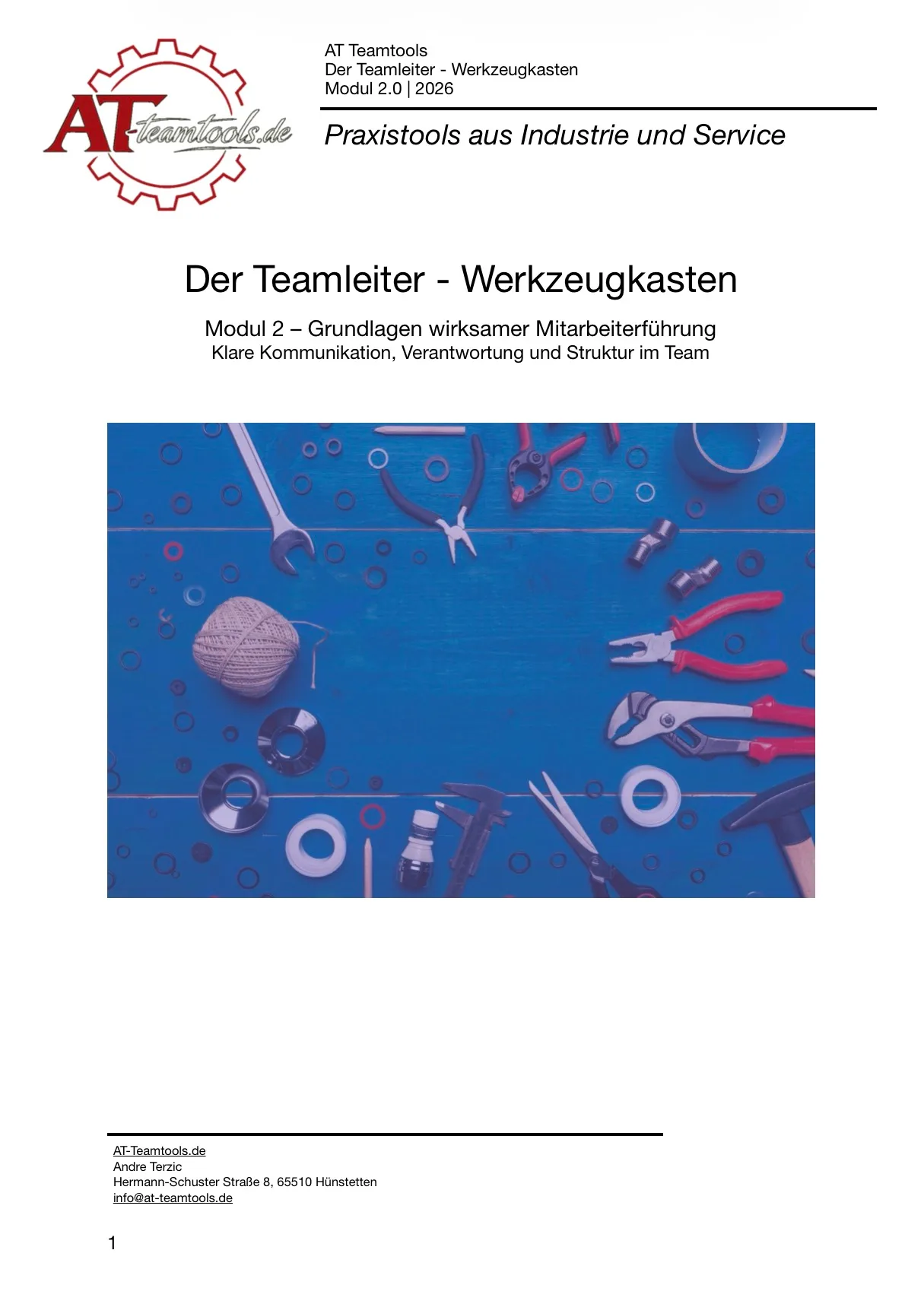 Teamleiter PDF Werkzeugkasten – E-Book zur Mitarbeiterführung 5 Teamleiter Werkzeugkasten Modul 2 – Dunkelblau hinterlegtes Cover mit Werkzeugen, Fokus auf Mitarbeiterführung