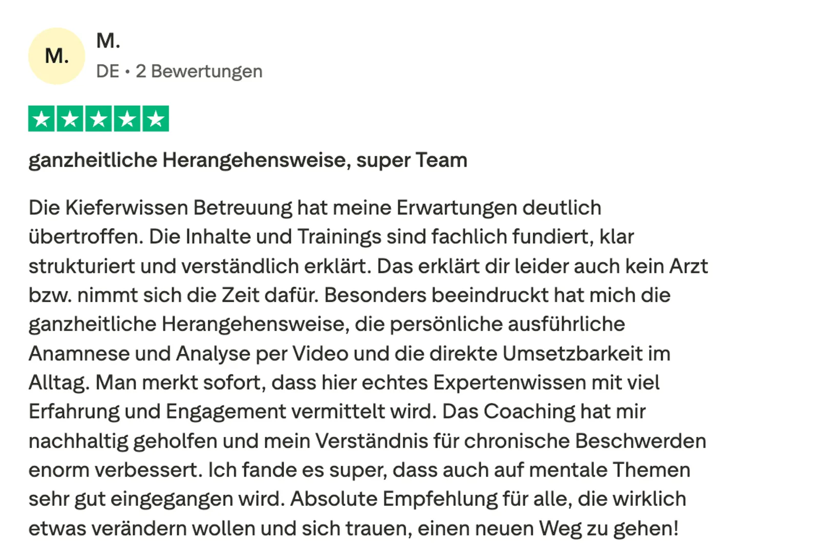 Fünf-Sterne-Bewertung von M. über professionelle Kieferwissen-Betreuung und ganzheitlichen Ansatz