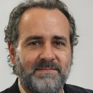 Norbert Kloiber, Autor der Xing Master-Strategie, Porträt mit Bart